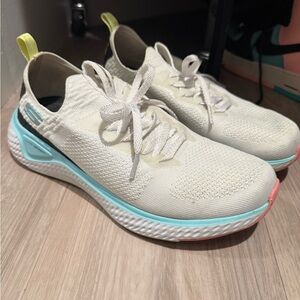 Skechers White and Aqua Women's Sneakers